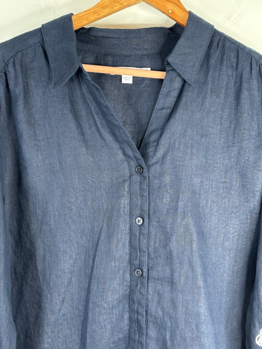 Chico's Linen Embroidered Blouse 3 XL Button Down Collared Beaded Balloon Sleeve - Picture 5 of 12